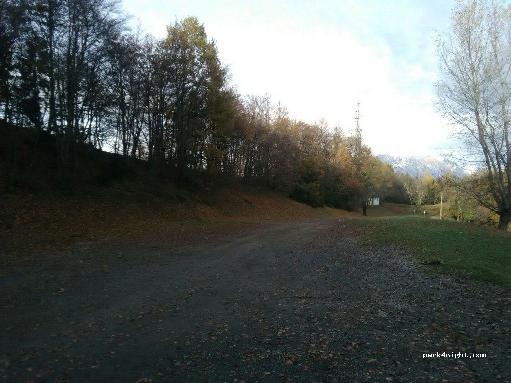 (73110) Villard-Sallet - Unnamed Road — foto 2