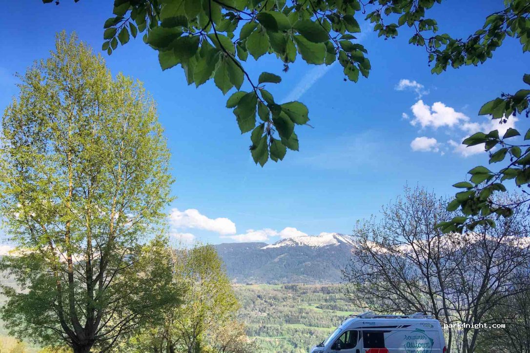 (73110) Villard-Sallet - Unnamed Road — foto 3