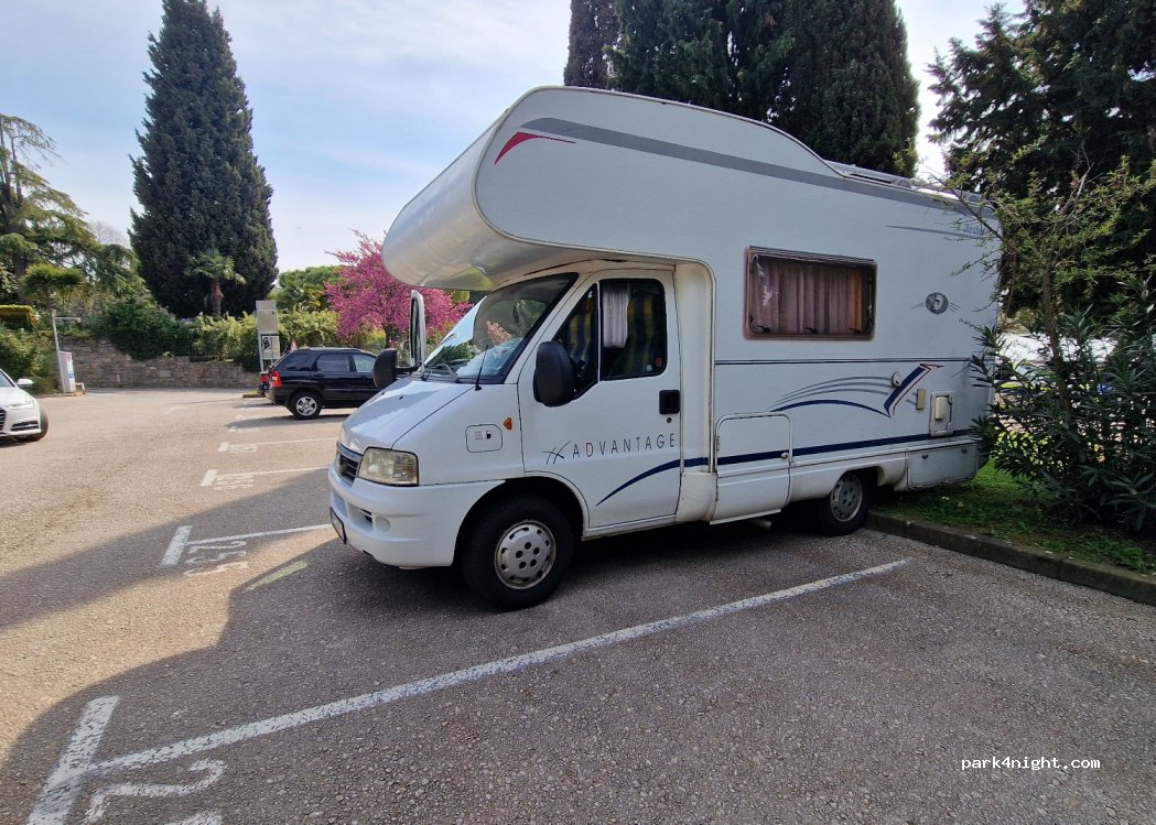 (6320) Portorož - 1 Med vrtovi — foto 4