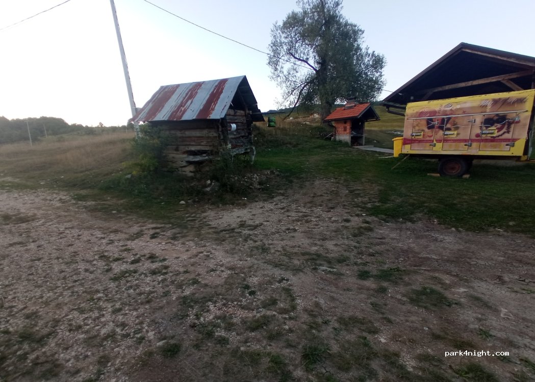 (70267) Donji Baraći - Unnamed Road — foto 4