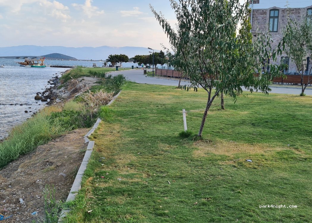 (10400) Ayvalık - 353 Atatürk Bulvarı — foto