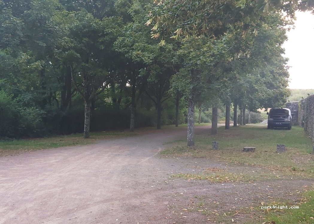 (72330) La Fontaine-Saint-Martin - 541 Le Couvent — foto