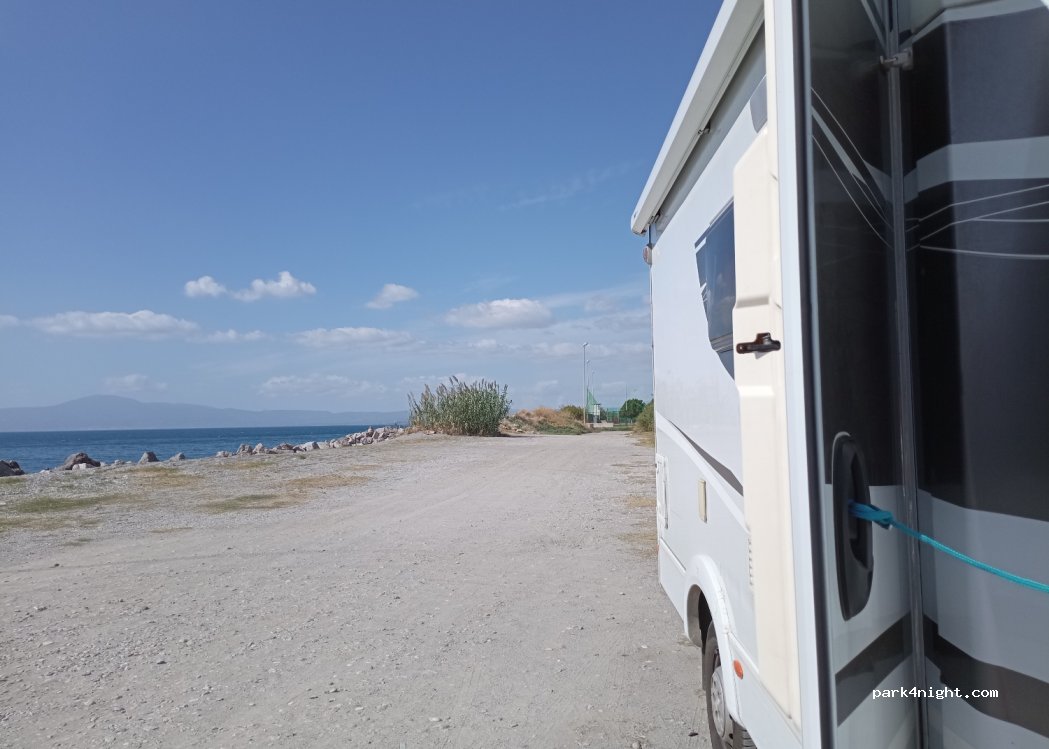 (241 00) Kalamata - Unnamed road — foto 4
