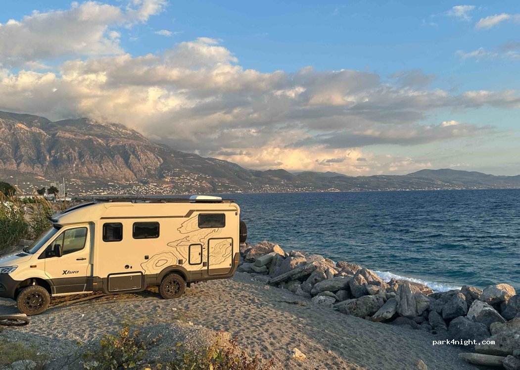 (241 00) Kalamata - Unnamed road — foto 5