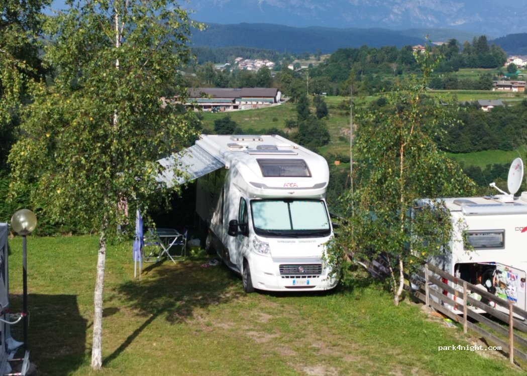 Camping Cane' in Fiore — foto 2