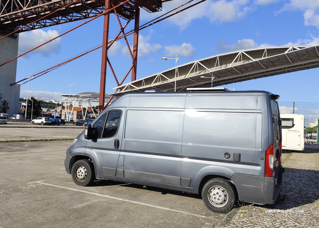 (1300) Lisbon - Unnamed Road — foto 3