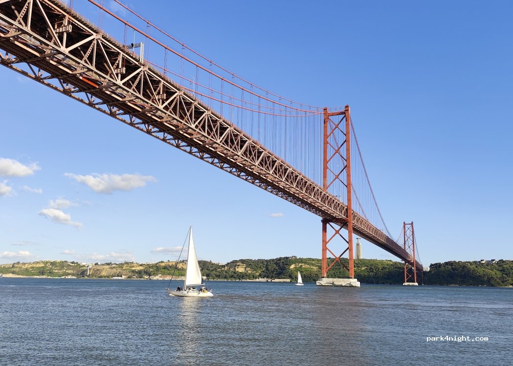 (1300) Lisbon - Unnamed Road — foto 4