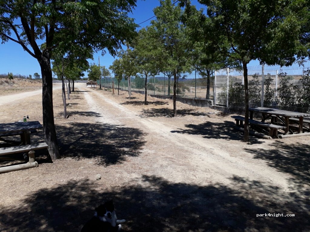 Piscina Municipal de Fratel — foto