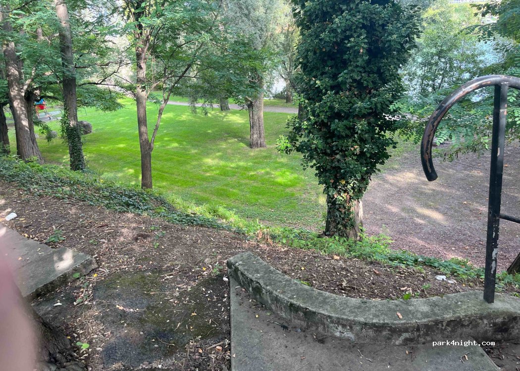 (77130) Montereau-Fault-Yonne - 73 Rue de Provins — foto