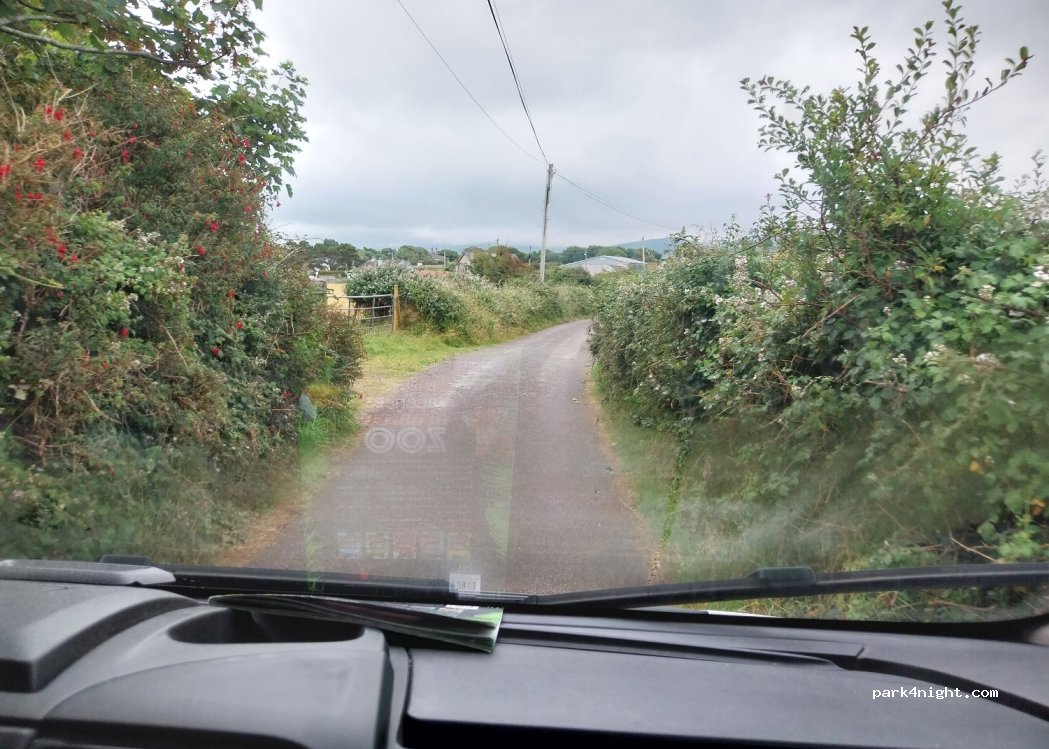 (V92 N2F7) Magherabeg Upper - Unnamed Road — foto 2