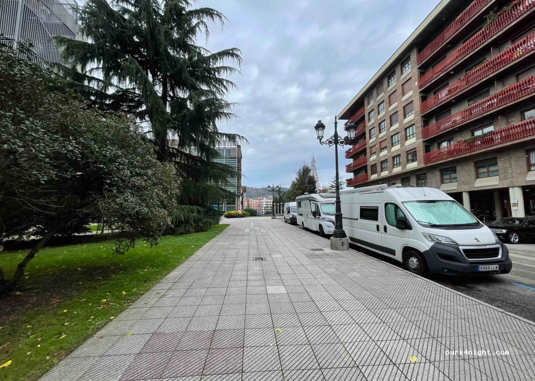 (33005) Oviedo - 1 Calle Aniceto Sela — foto 3