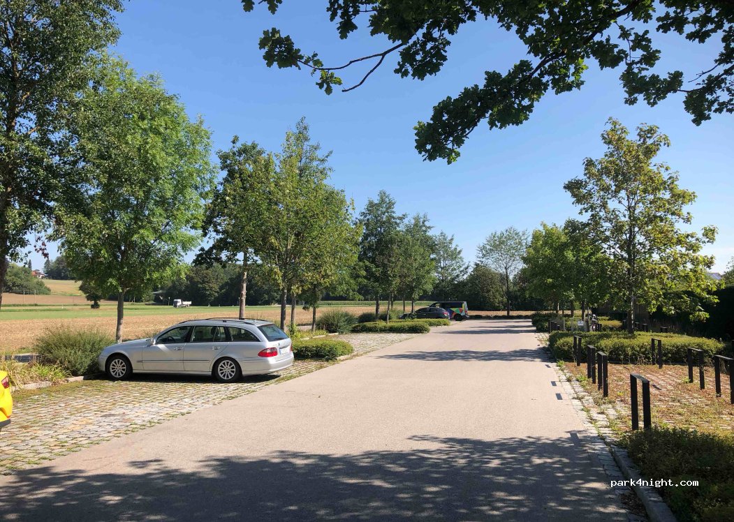 (82205) Gilching - 24 Matthias-Stocker-Weg — foto