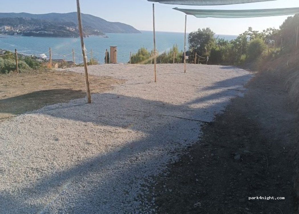 Sosta Camper Maelka Belvedere — foto 2