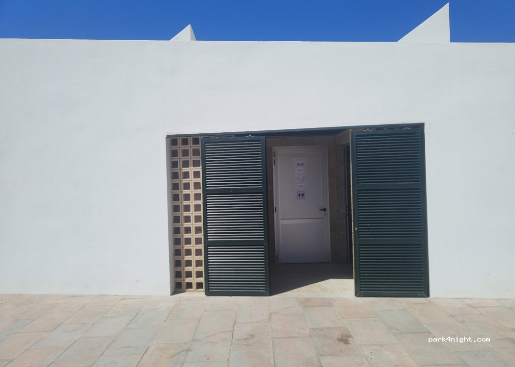 (07748) Fornells - 33 Passeig Maritim Gumersind Riera — foto