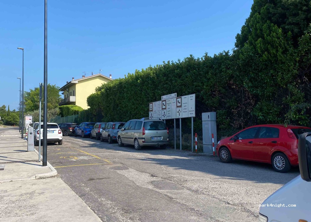 (37017) Lazise - 1 Via Salvo D'Acquisto — foto