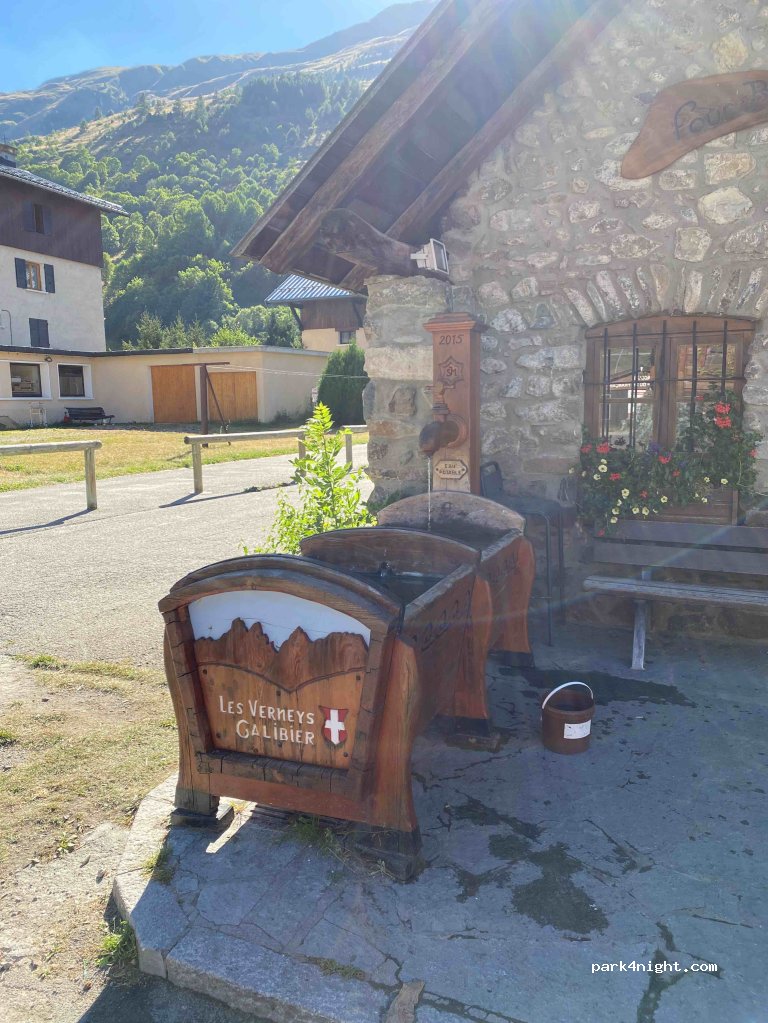 (73450) Valloire - 4 Place du Four des Verneys — foto