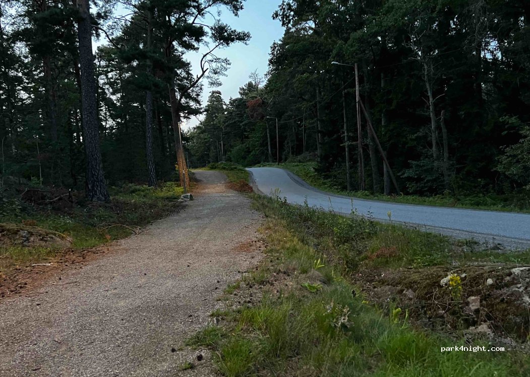(132 36) Saltsjö-boo - Velamsundsvägen — foto 2