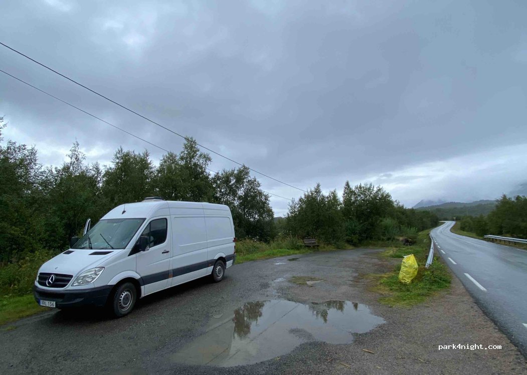 (8290) Skutvik - 10 Primær Fylkesveg 81 — foto