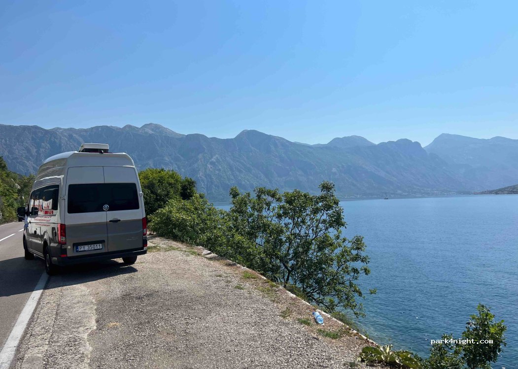 (85336) Perast - E65 — foto