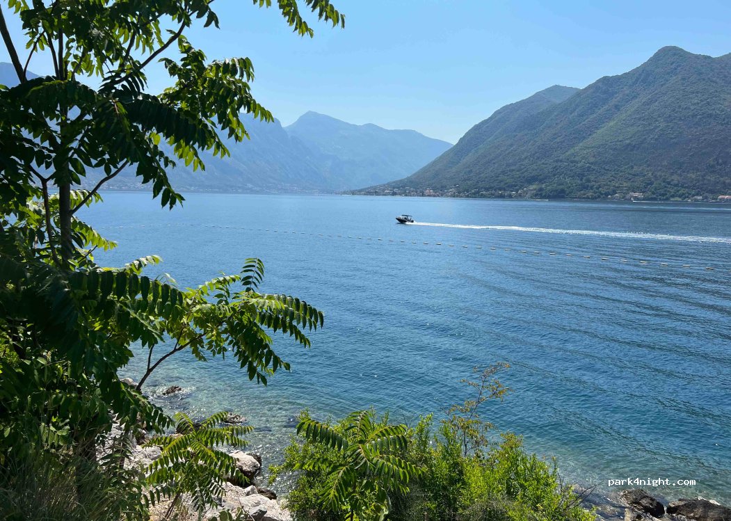 (85330) Perast - E65 — foto