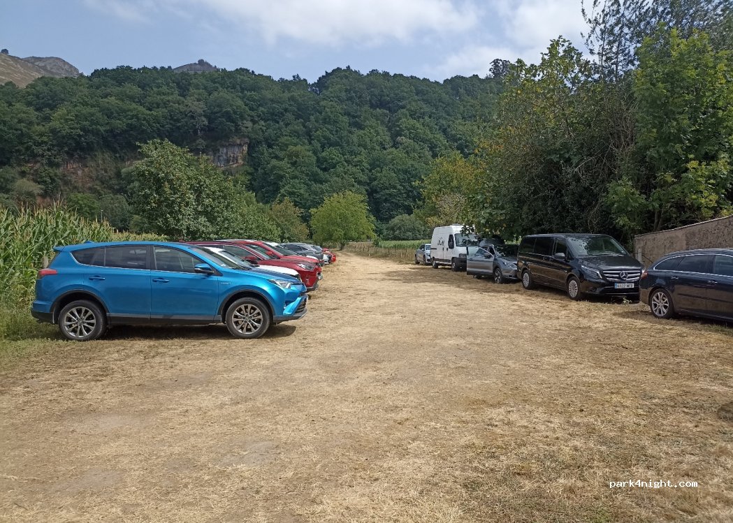 (33550) Cangas de Onís - 248A Lugar Vega de Contranquil — foto