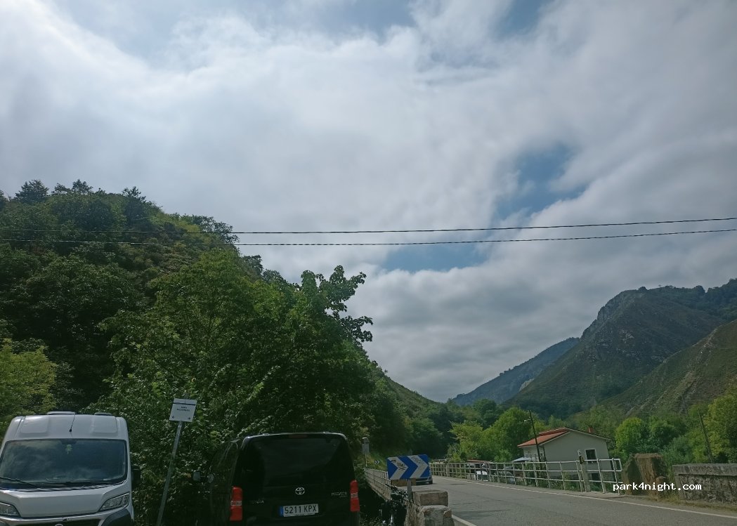 (33557) Cangas de Onís - 13 N-625 — foto