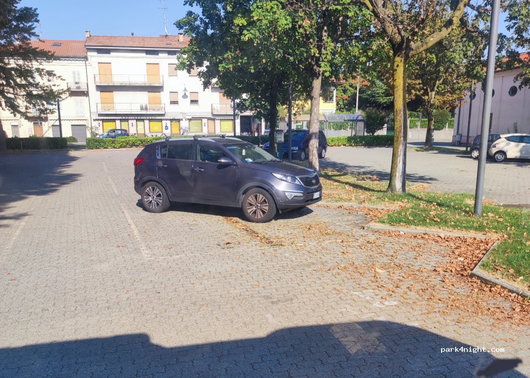 (10016) Montalto Dora - — foto