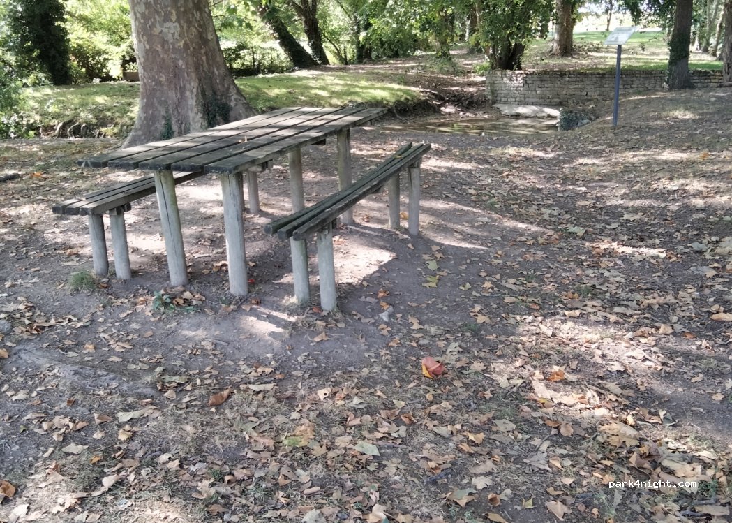 (85420) Bouillé-Courdault - Unnamed Road — foto