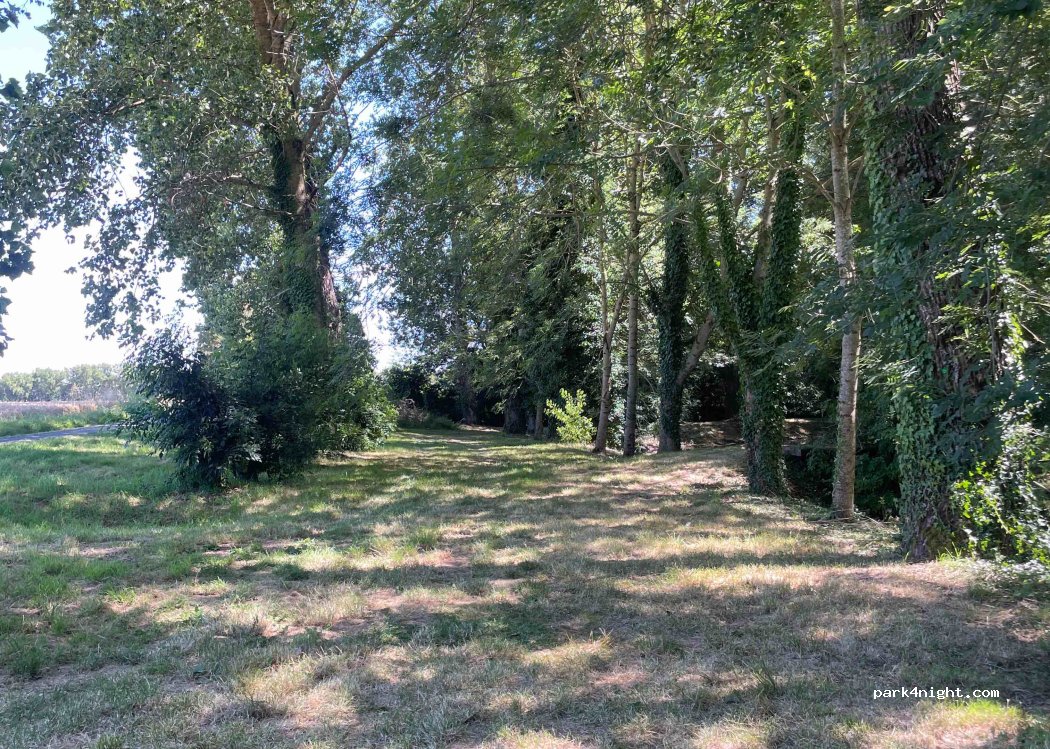 (85420) Bouillé-Courdault - Unnamed Road — foto 4