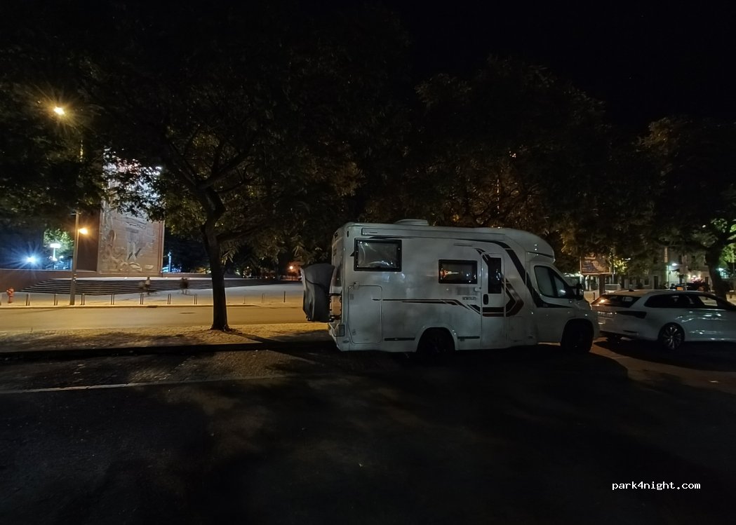 (2900-412) Setúbal - 281 Avenida Luísa Todi — foto 3