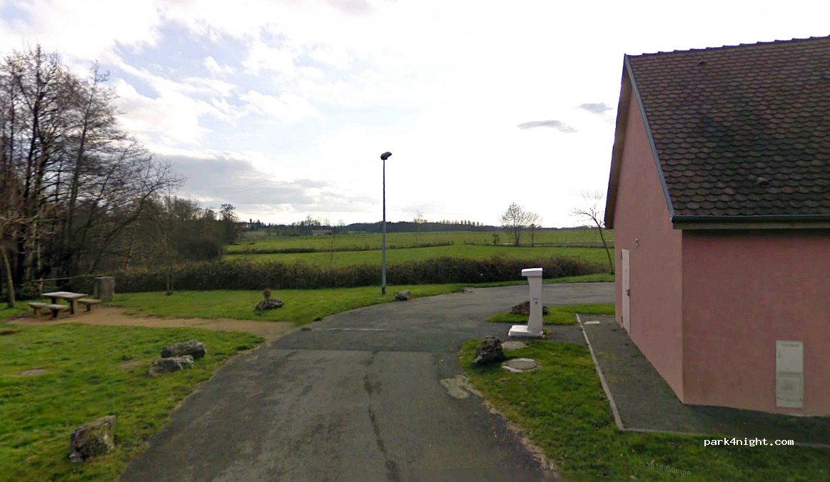 Aire de camping-cars La Porte D'Alsace | Chavannes-sur-l'Étang — foto 2