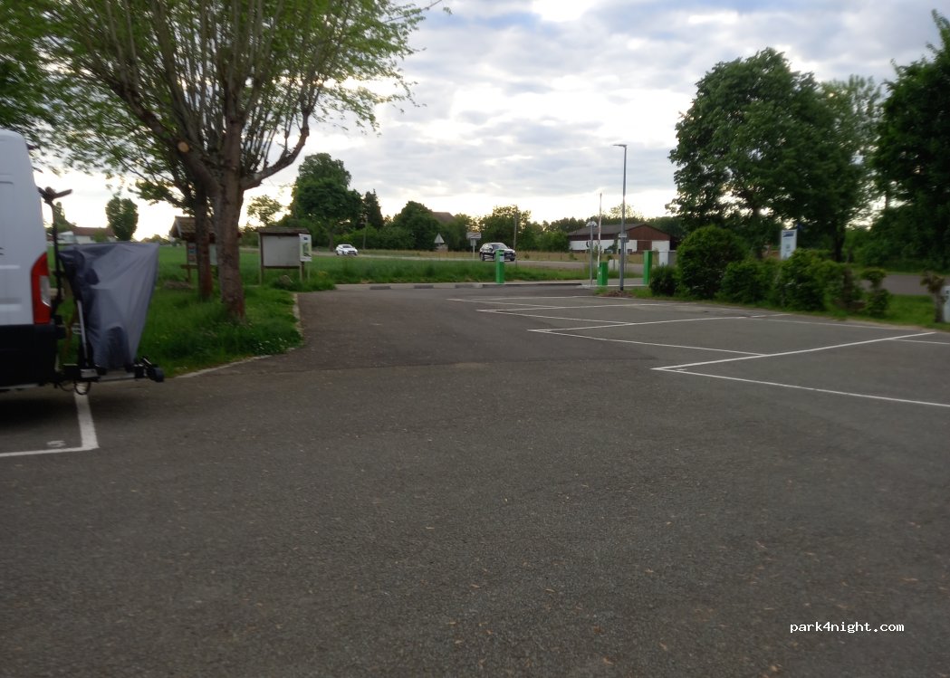 Aire de camping-cars La Porte D'Alsace | Chavannes-sur-l'Étang — foto 5