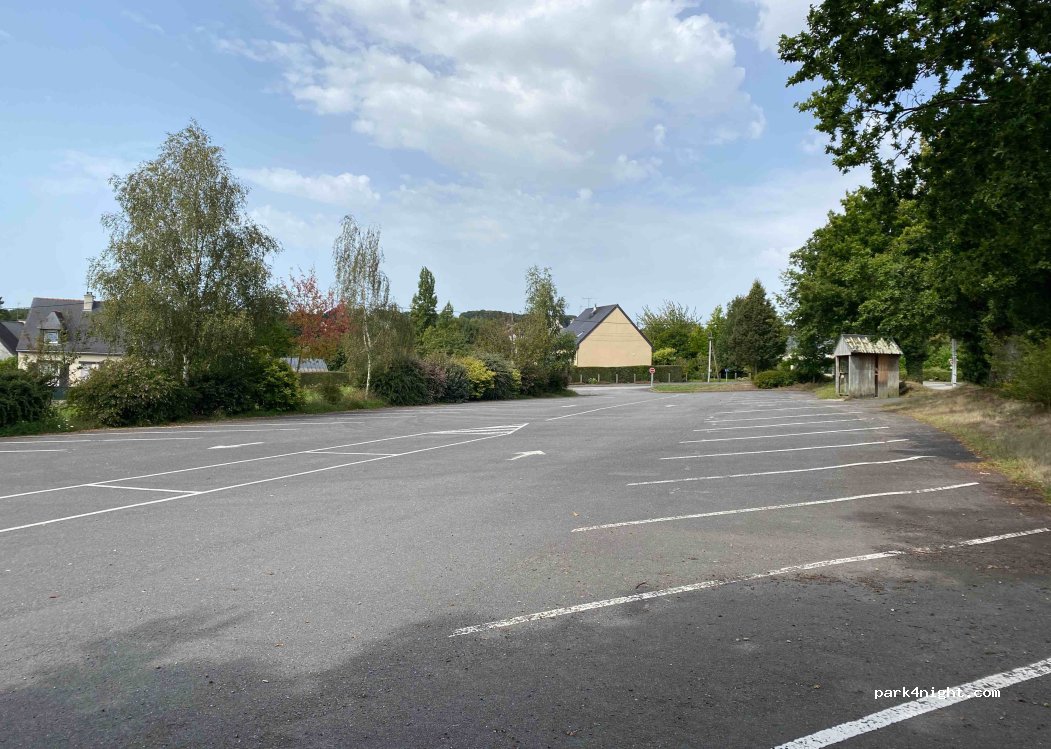 (56380) Guer - 11 Rue du Calvaire — foto