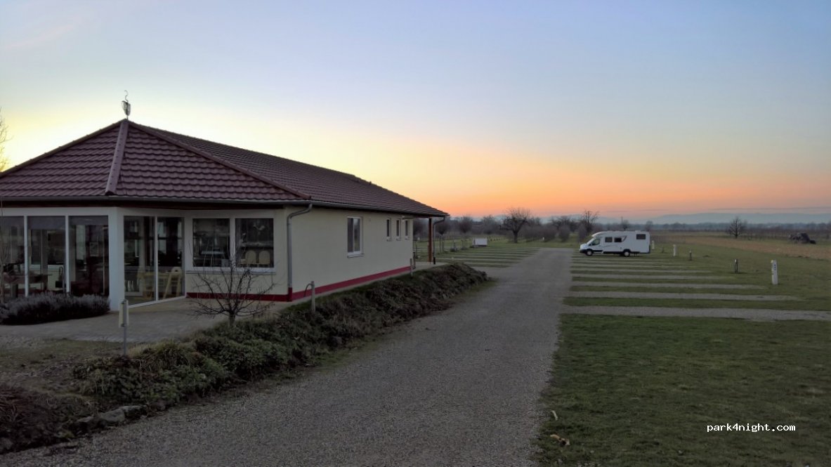 (79346) Endingen am Kaiserstuhl - 1 Königsweg Hof — foto