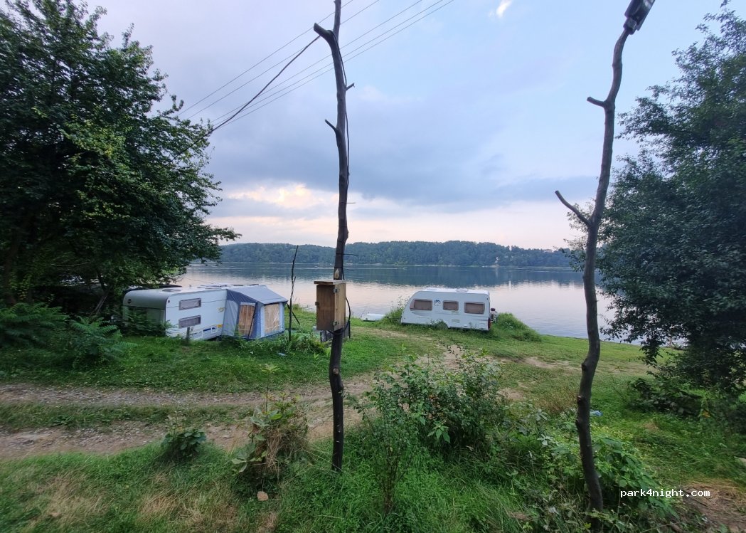 Pole namiotowe Tabaszowa Witkówka — foto