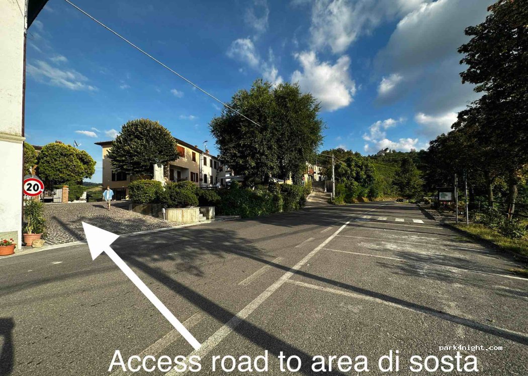 Area sosta Camper Canevino — foto 2