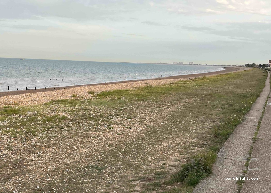 (TN28 8QY) New Romney - Coast Road — foto