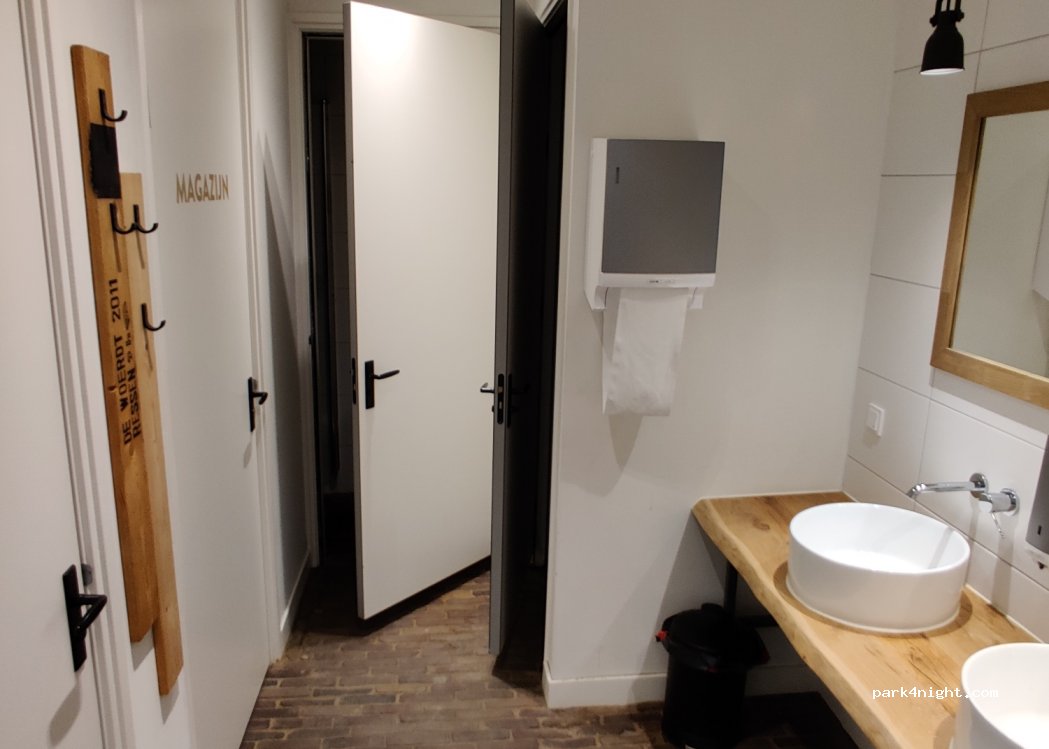 Camperplaats De Woerdt — foto 2