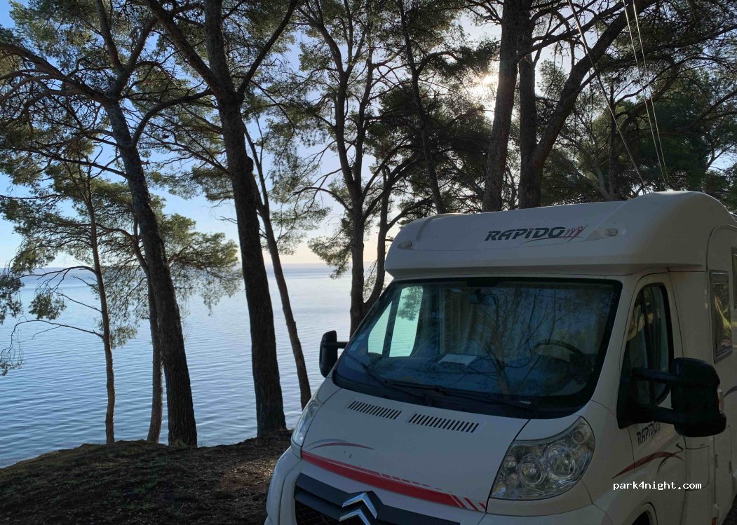 (13800) Istres - 37 Chemin de Saint-Pierre — foto 2