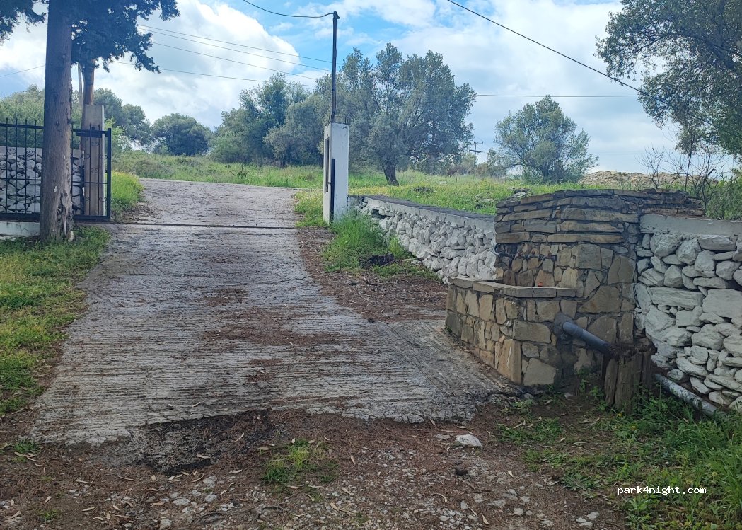 (345 00) Taminei - Unnamed Road — foto 2