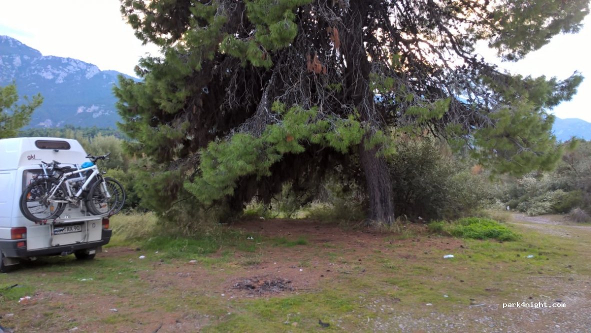 (350 08) Asproneri - Palea Ethniki Odos Athinon Thessalonikis — foto