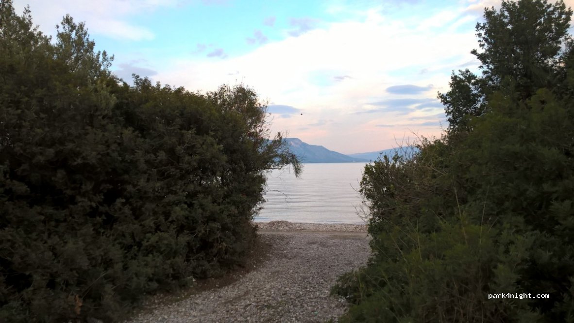 (350 08) Asproneri - Palea Ethniki Odos Athinon Thessalonikis — foto 2