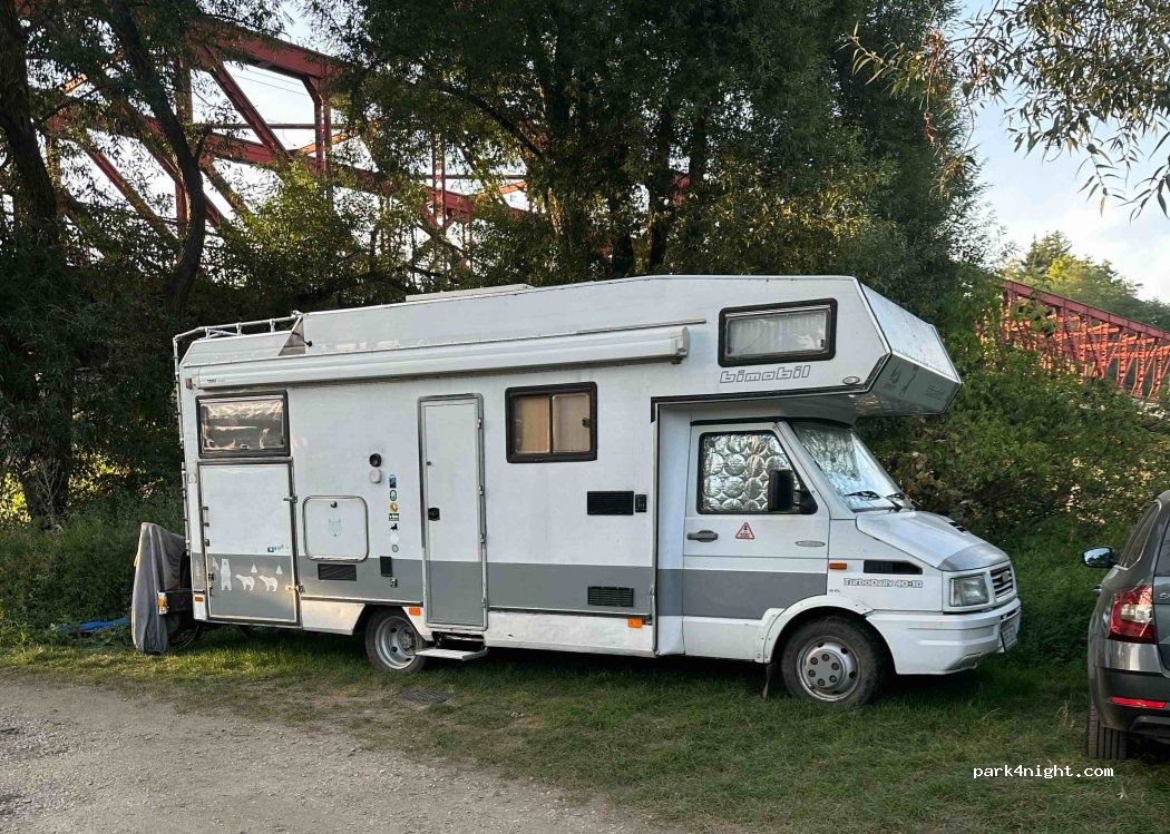 (252 28) Černošice - 607 Doktora Janského — foto