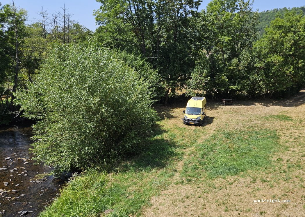 (15300) La Chapelle-d'Alagnon - 3 Route du Vieux Four- Gaspard — foto 4