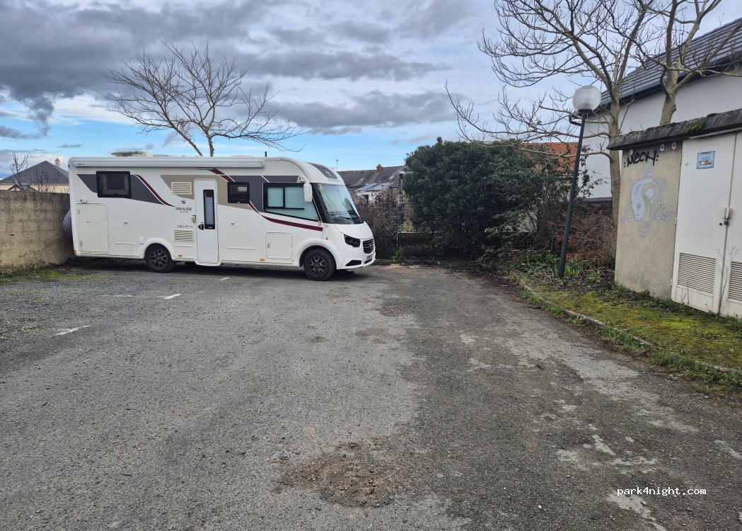 (44370) Varades - 25 Rue du Gén de Gaulle — foto 3