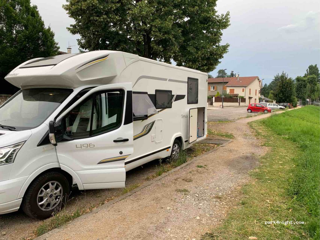 (38500) Voiron - 30 Rue de Maubec — foto 2