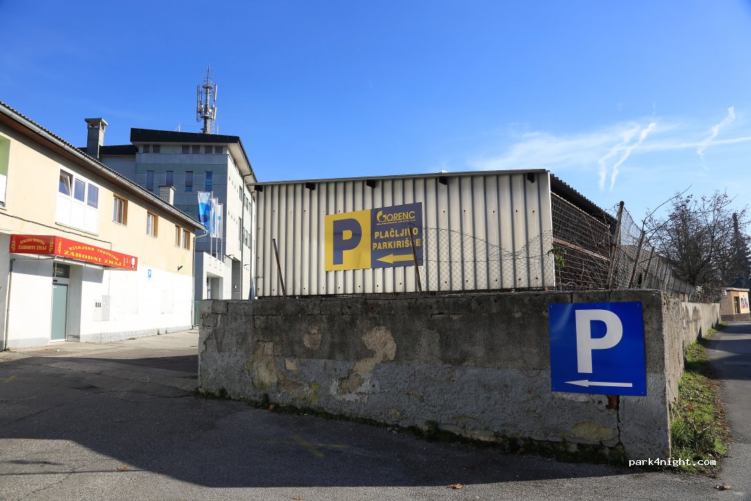 (4000) Kranj - 2 Mladinska ulica, parking Gorenc — foto 2