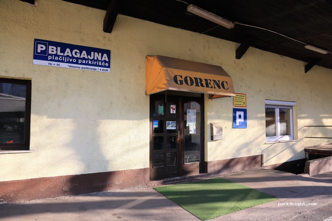 (4000) Kranj - 2 Mladinska ulica, parking Gorenc — foto 3