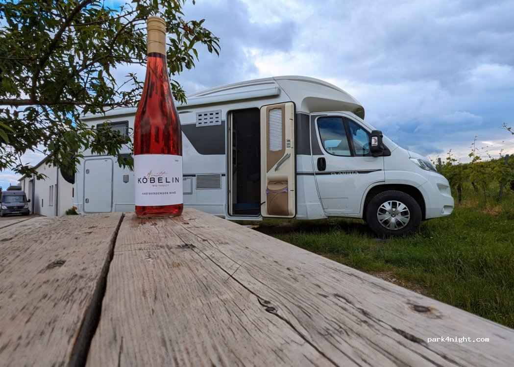 Wohnmobilstellplatz Weingut Köbelin — foto 3