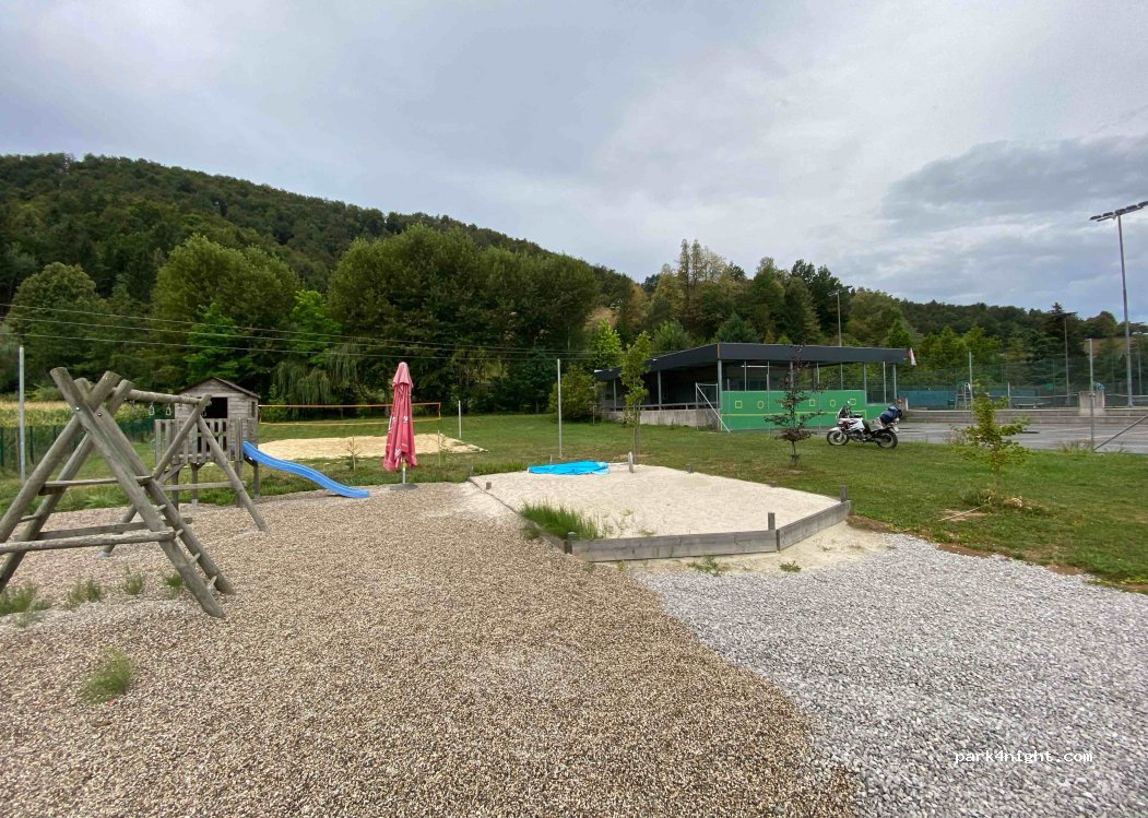 (1294) Camper stop Višnja Gora - 27 Kopališka ulica — foto 3